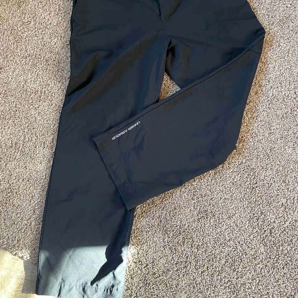 Under Armour golf pants. Waist is to big. Lost weight  36-30